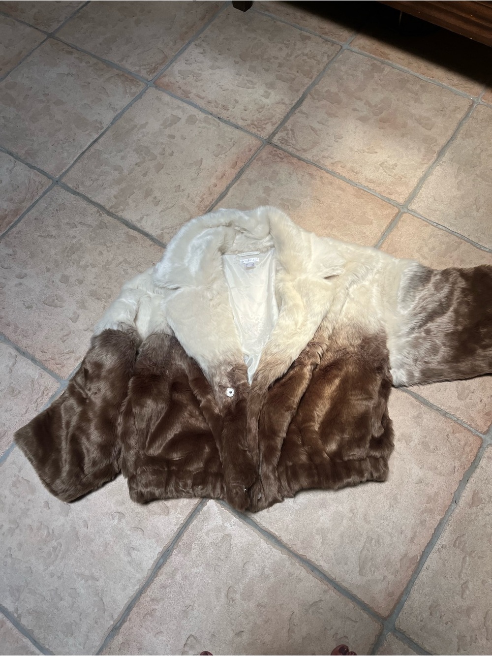VENUS Cream and Brown Faux Fur Cropped Jacket